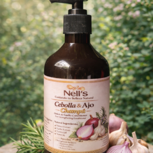 Fortalece el cabello desde la raíz con ingredientes naturales.